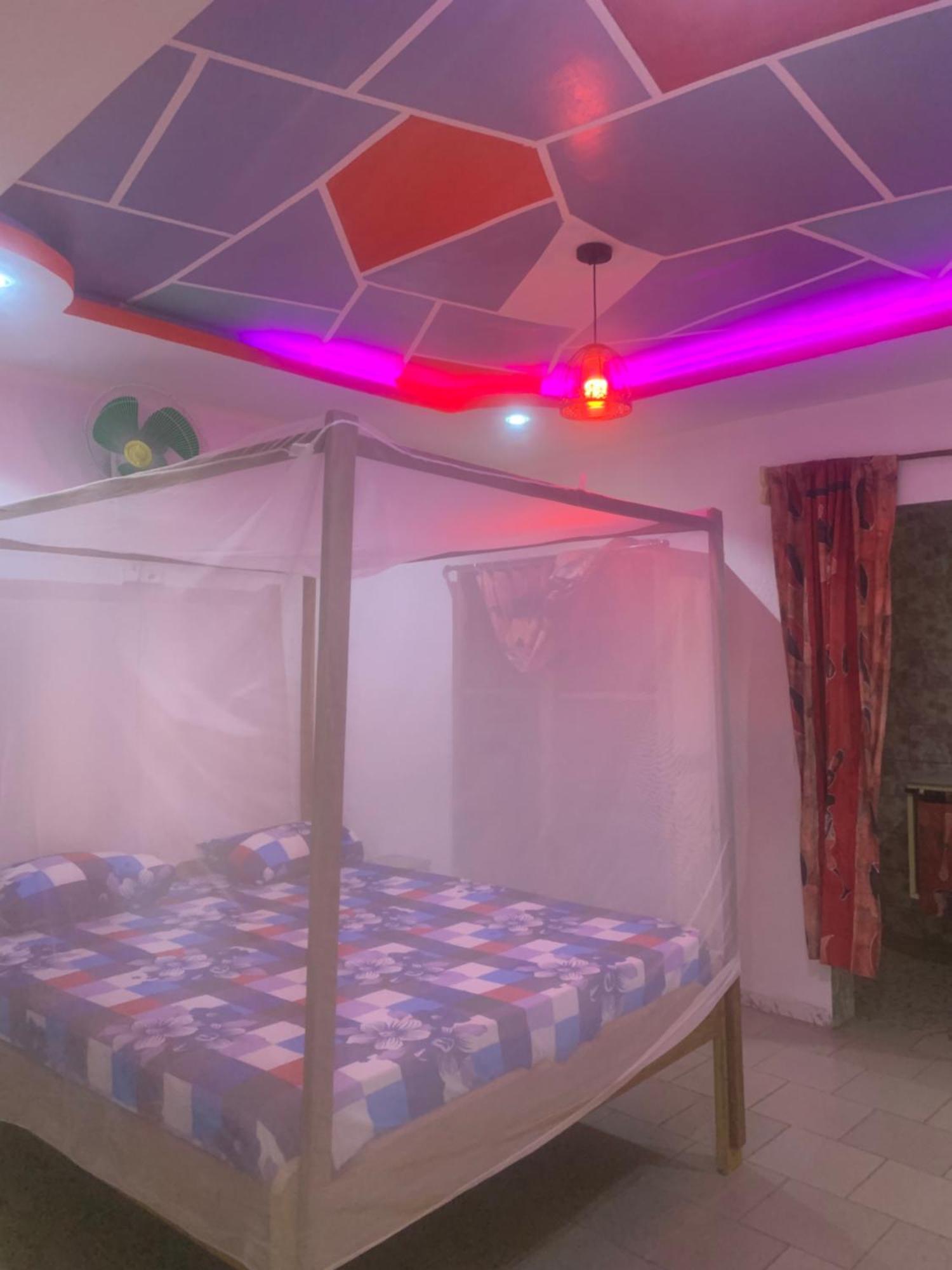 Auberge Keur Ely Ouoran Exteriér fotografie